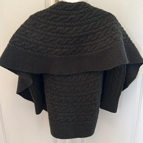 Ralph Lauren Black Label circle Cardigan Olive Green S but close to XS fit.